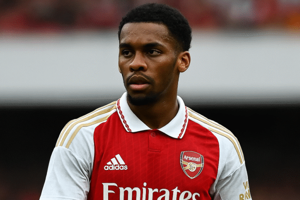 Timber Masih Yakin Arsenal Akan Rekrut Banyak Pemain Baru