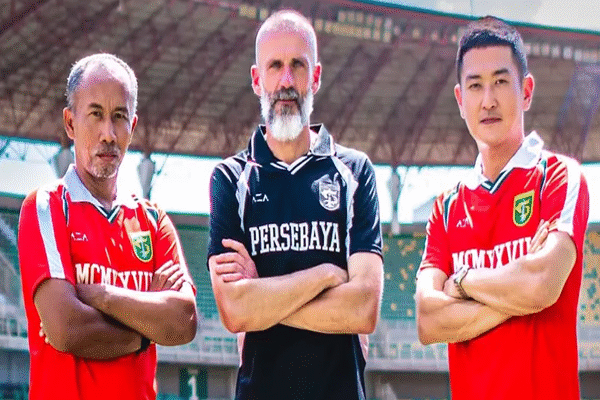 Persebaya Kenalkan Pelatih Baru Adalah Mantan Asisten Luis Milla Persebaya Kenalkan Pelatih Baru