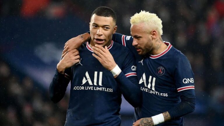 PSG Meroket Setelah Mbappe Pergi: Dominasi Total di Semua Ajang 2024/2025