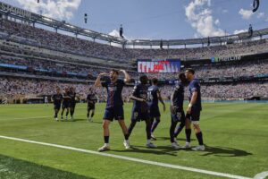PSG Meroket Setelah Mbappe Pergi: Dominasi Total di Semua Ajang 2024/2025