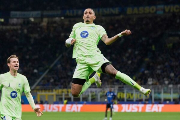 Raphinha Siap Lakukan Segala Cara untuk Bawa Barcelona Juara Liga Champions Raphinha Siap Lakukan Segala Cara untuk Bawa Barcelona Juara Liga Champions