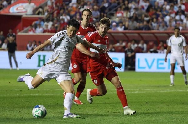 Son Debut Selamatkan LAFC dari Kekalahan